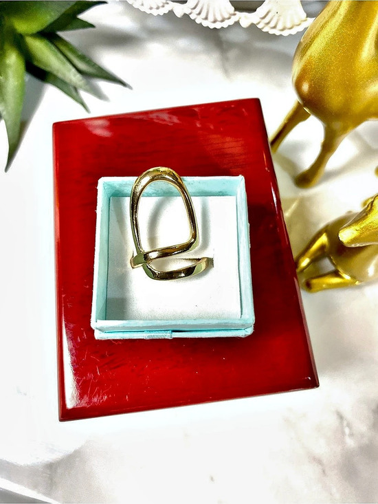 None Jewelry - NWT Around the Bend Gold-Tone Statement Ring